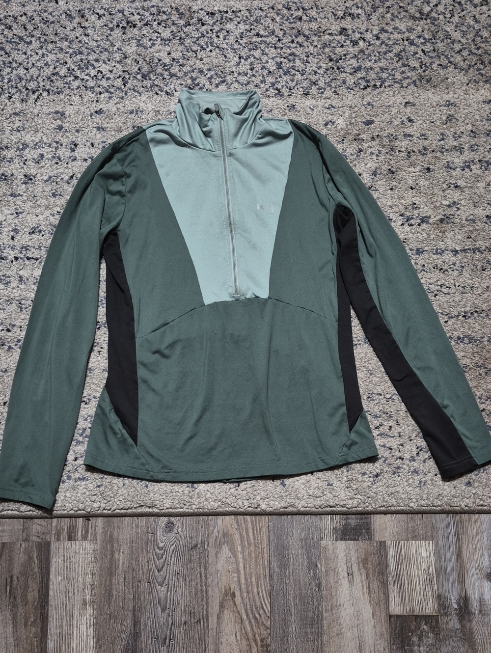 Kari Traa Light Sage Athletic Top with Black Trim